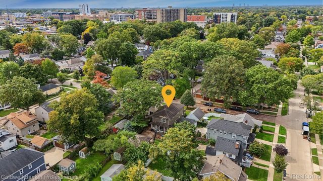 518 Curry Avenue, Royal Oak, MI 48067