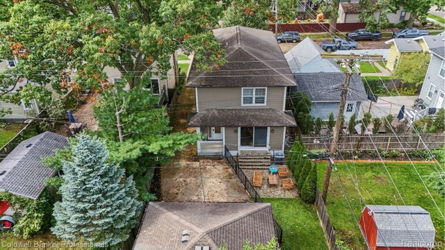 518 Curry Avenue, Royal Oak, MI 48067
