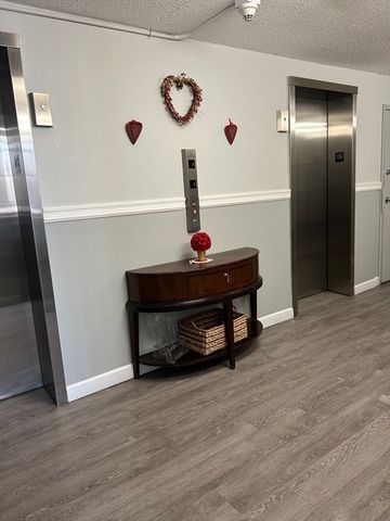 51 Melrose St 5E, Melrose, MA 02176