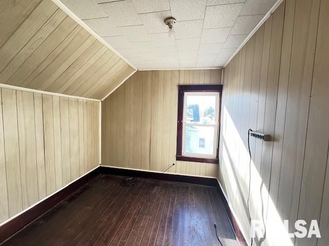 652 S HENDERSON Street, Galesburg, IL 61401