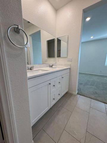420 Appleton, Perris, CA 92570