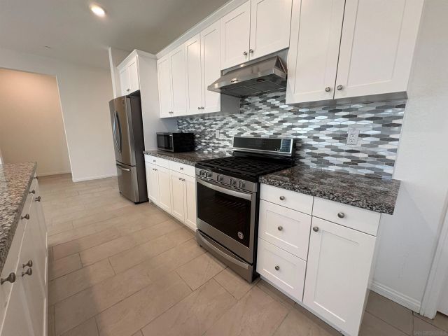 420 Appleton, Perris, CA 92570