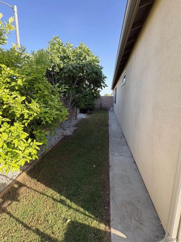 420 Appleton, Perris, CA 92570