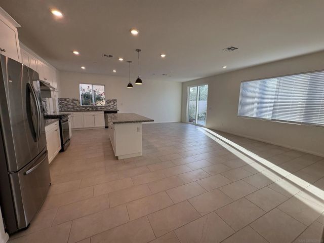 420 Appleton, Perris, CA 92570