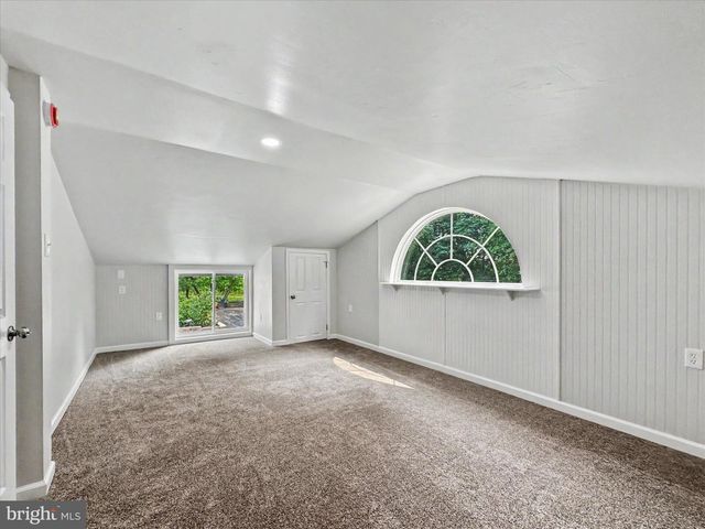 19717 FIVE FORKS RD, New Freedom, PA 17349