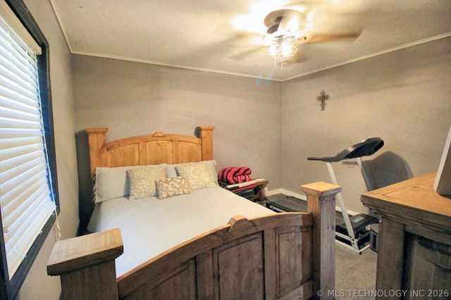 465501 E 800 Road, Stilwell, OK 74960