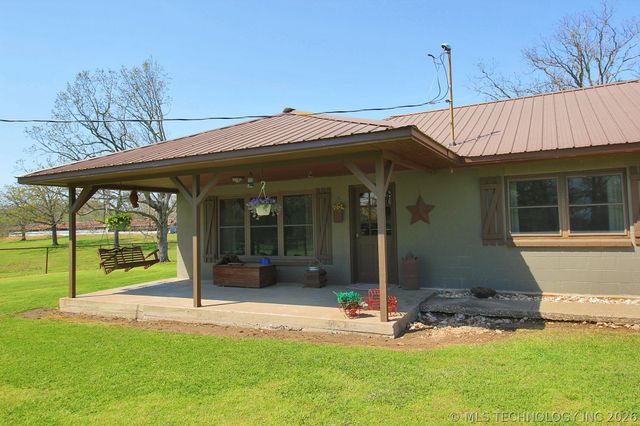 465501 E 800 Road, Stilwell, OK 74960