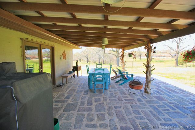 465501 E 800 Road, Stilwell, OK 74960