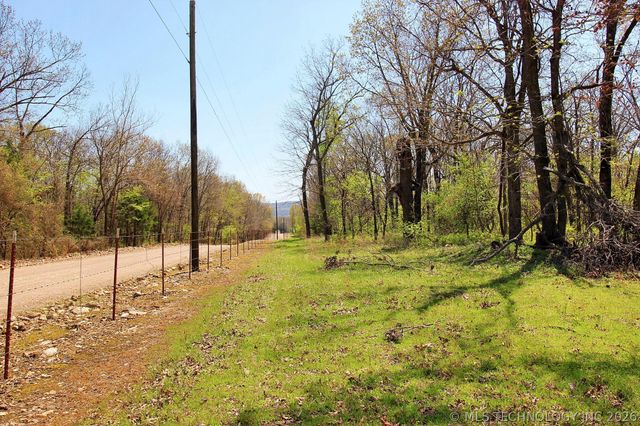 465501 E 800 Road, Stilwell, OK 74960
