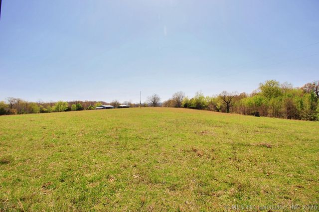 465501 E 800 Road, Stilwell, OK 74960