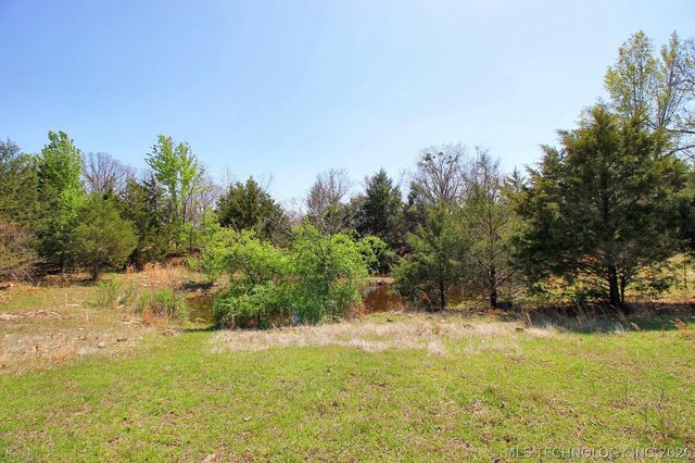 465501 E 800 Road, Stilwell, OK 74960