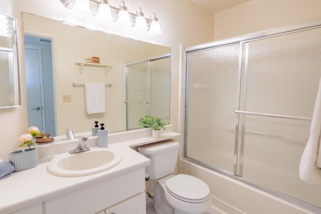 1002 Forest Run, Hercules, CA 94547