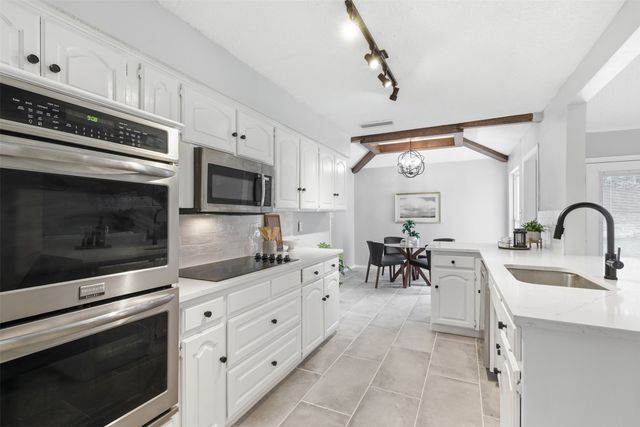 1722 Rosemeade Circle, Carrollton, TX 75007