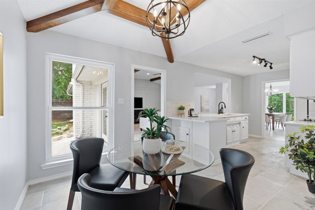 1722 Rosemeade Circle, Carrollton, TX 75007