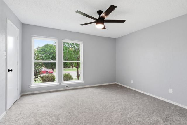 1722 Rosemeade Circle, Carrollton, TX 75007