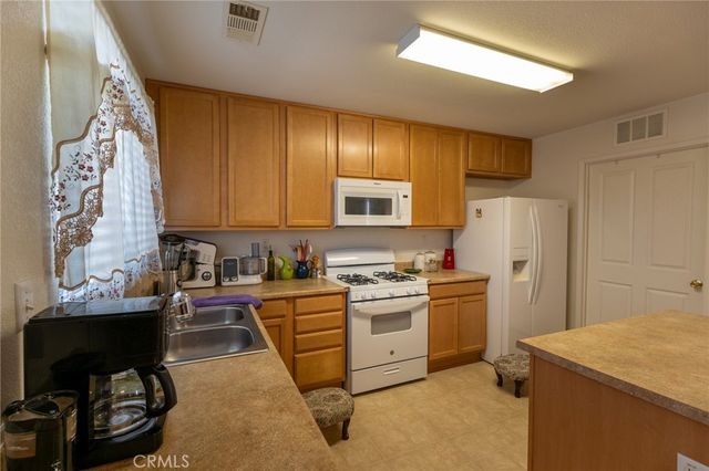 12378 2nd, Victorville, CA 92395