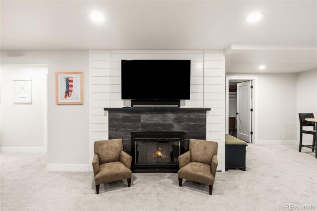 200 Locust Street, Denver, CO 80220
