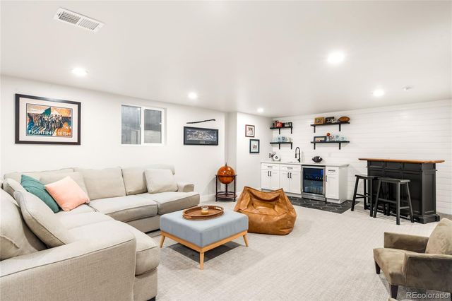 200 Locust Street, Denver, CO 80220