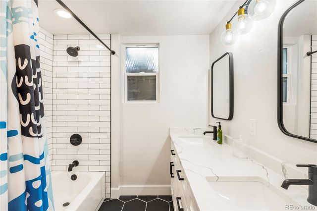 200 Locust Street, Denver, CO 80220
