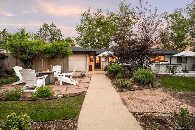 200 Locust Street, Denver, CO 80220