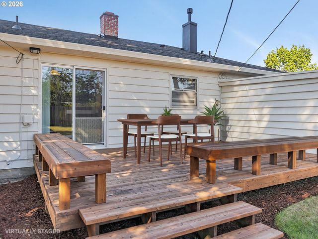 4720 Sw LARCH Dr, Beaverton, OR 97005