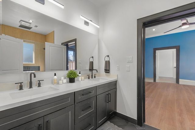 943 Pecore Street, Houston, TX 77009