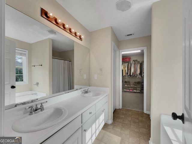 518 Vinemont Way, Auburn, GA 30011