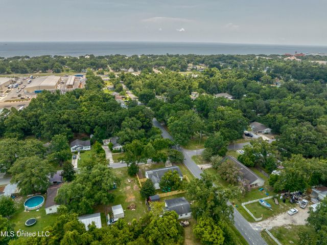 1200 7th Street, Long Beach, MS 39560