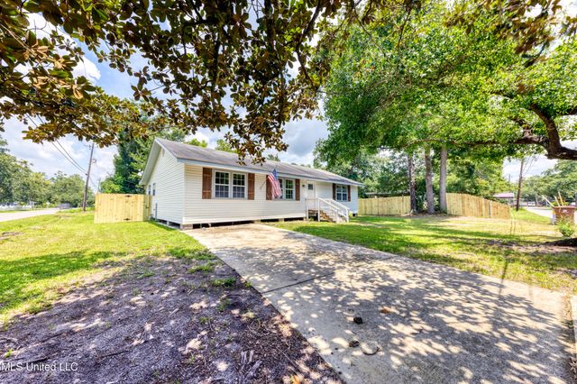 1200 7th Street, Long Beach, MS 39560