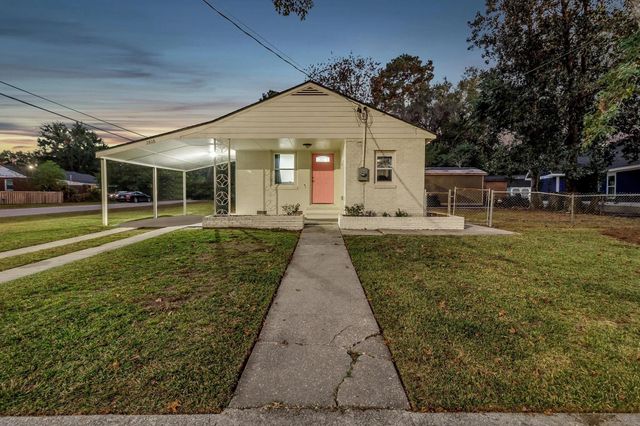 2808 Martha Drive, North Charleston, SC 29405