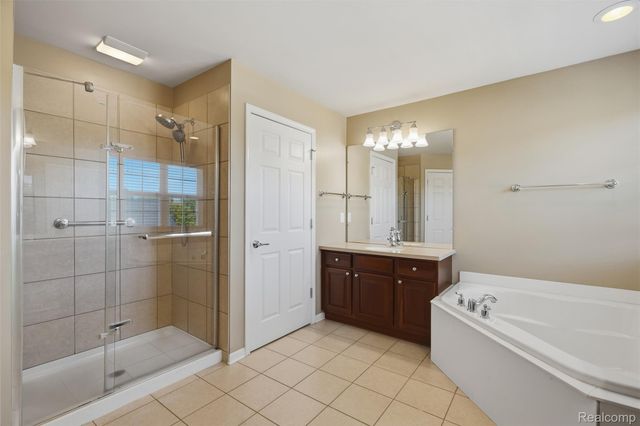 6871 Lakeway Street, Ypsilanti Charter Township, MI 48197