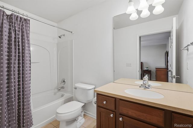 6871 Lakeway Street, Ypsilanti Charter Township, MI 48197