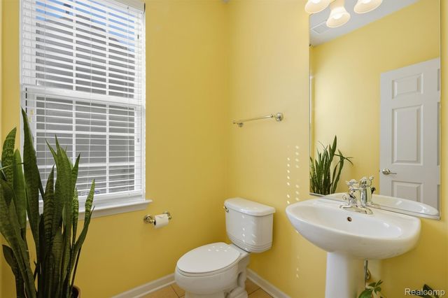 6871 Lakeway Street, Ypsilanti Charter Township, MI 48197