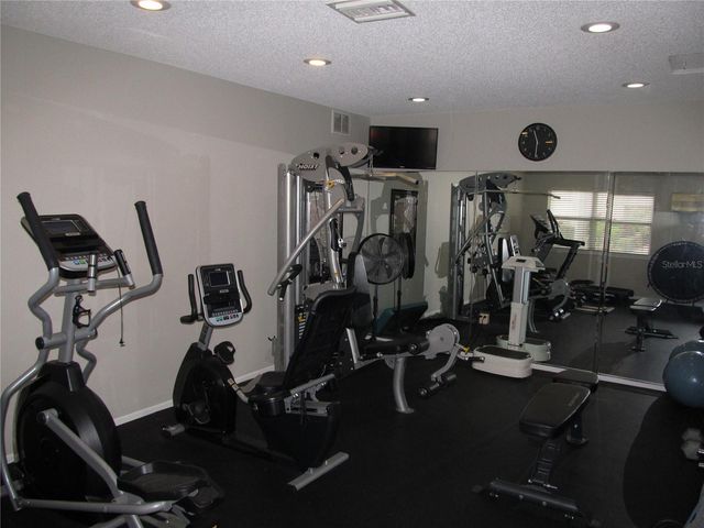 2121 WOOD STREET 212, Sarasota, FL 34237