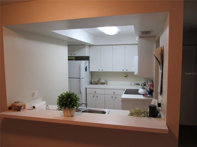 2121 WOOD STREET 212, Sarasota, FL 34237