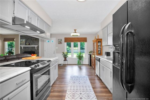 4327 Falls Drive, Hope Mills, NC 28348
