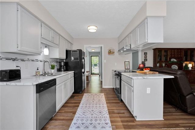 4327 Falls Drive, Hope Mills, NC 28348