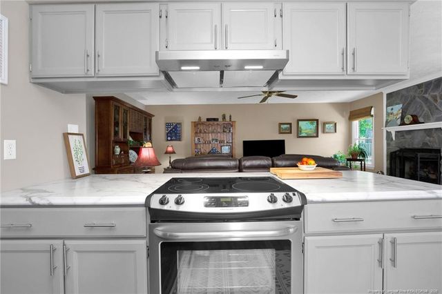 4327 Falls Drive, Hope Mills, NC 28348