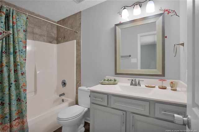 4327 Falls Drive, Hope Mills, NC 28348