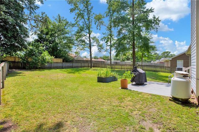 4327 Falls Drive, Hope Mills, NC 28348