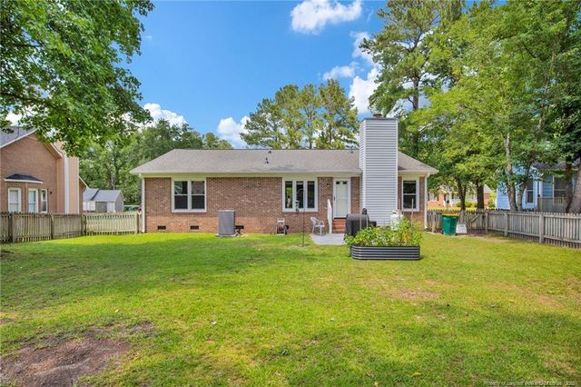 4327 Falls Drive, Hope Mills, NC 28348
