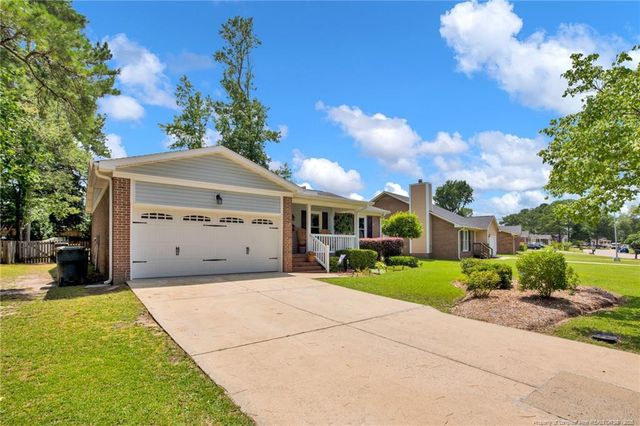 4327 Falls Drive, Hope Mills, NC 28348