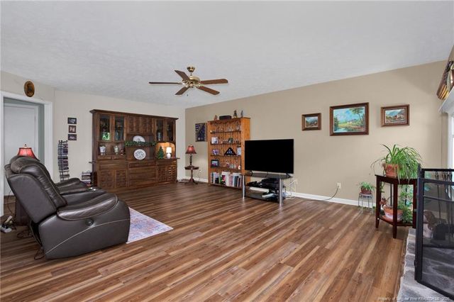 4327 Falls Drive, Hope Mills, NC 28348