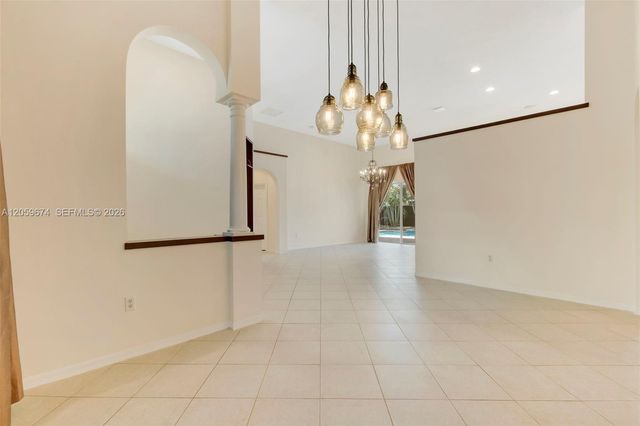 13746 NW 21st St, Pembroke Pines, FL 33028