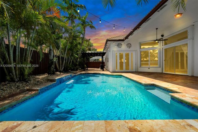 13746 NW 21st St, Pembroke Pines, FL 33028