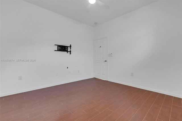 13746 NW 21st St, Pembroke Pines, FL 33028