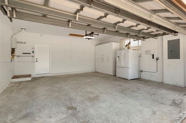 13746 NW 21st St, Pembroke Pines, FL 33028