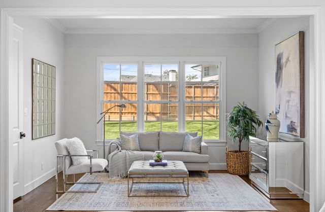 7137 Meadow Lake Avenue, Dallas, TX 75214