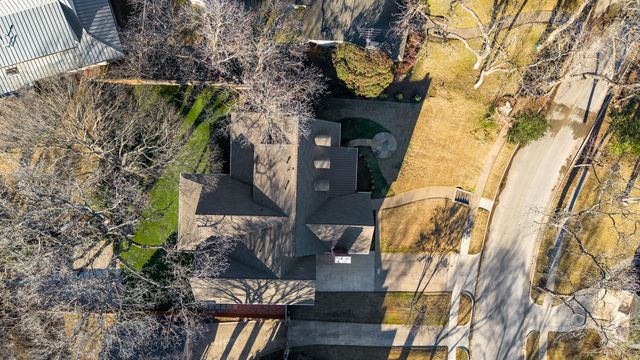 7137 Meadow Lake Avenue, Dallas, TX 75214