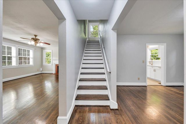 1556 Brandon AVE, Roanoke, VA 24015